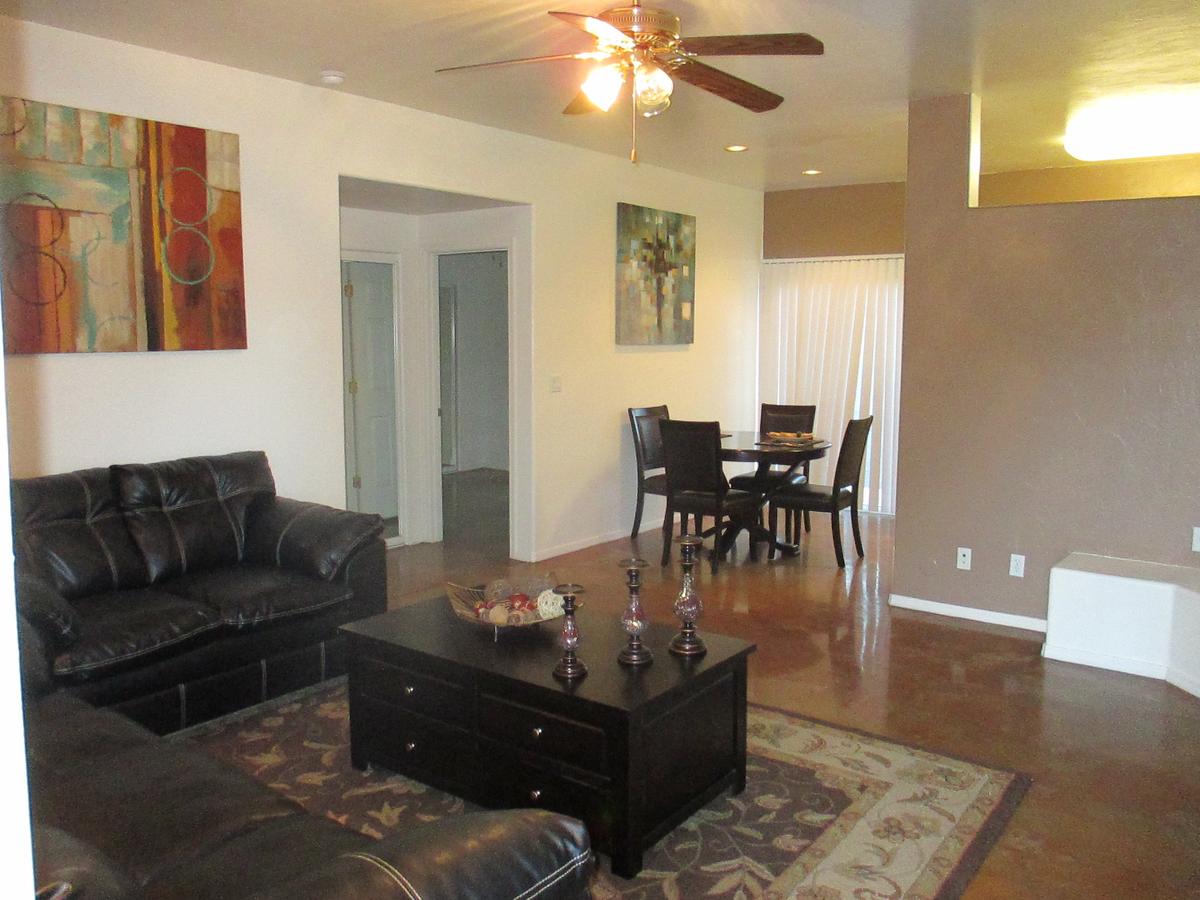Living and dining area, ceiling fan